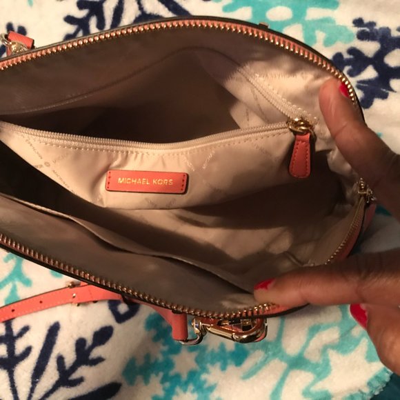 Michael Kors Peach Satchel - Picture 3 of 7